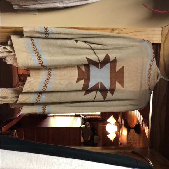 Aztec Cardigan - Picture 2 of 4